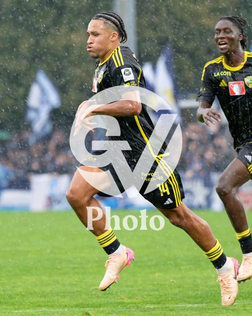 076_DZ8_5721_M | Schweiz AXA Womens Super League 2025/26, FC Thun vs FC Luzern - Stockhorn Arena, Thun: 