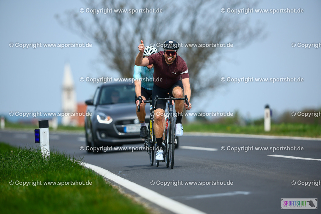 131_TRA56239 | Neusiedlersee Radmarathon 2026@sportshot_your_pictrs #yourpictures#roadtowm2029 #nrm #neusiedlerseeradmarathon #neusiedlersee #neusiedlerseetourismus #burgenland #mörbisch #nrm26 #burgenlandtourismus #voglundco #poweredbyburgenlandtourismus #radsport #rad #marathon #ucigranfondo #visitburgenland #ucigranfondoworldseries