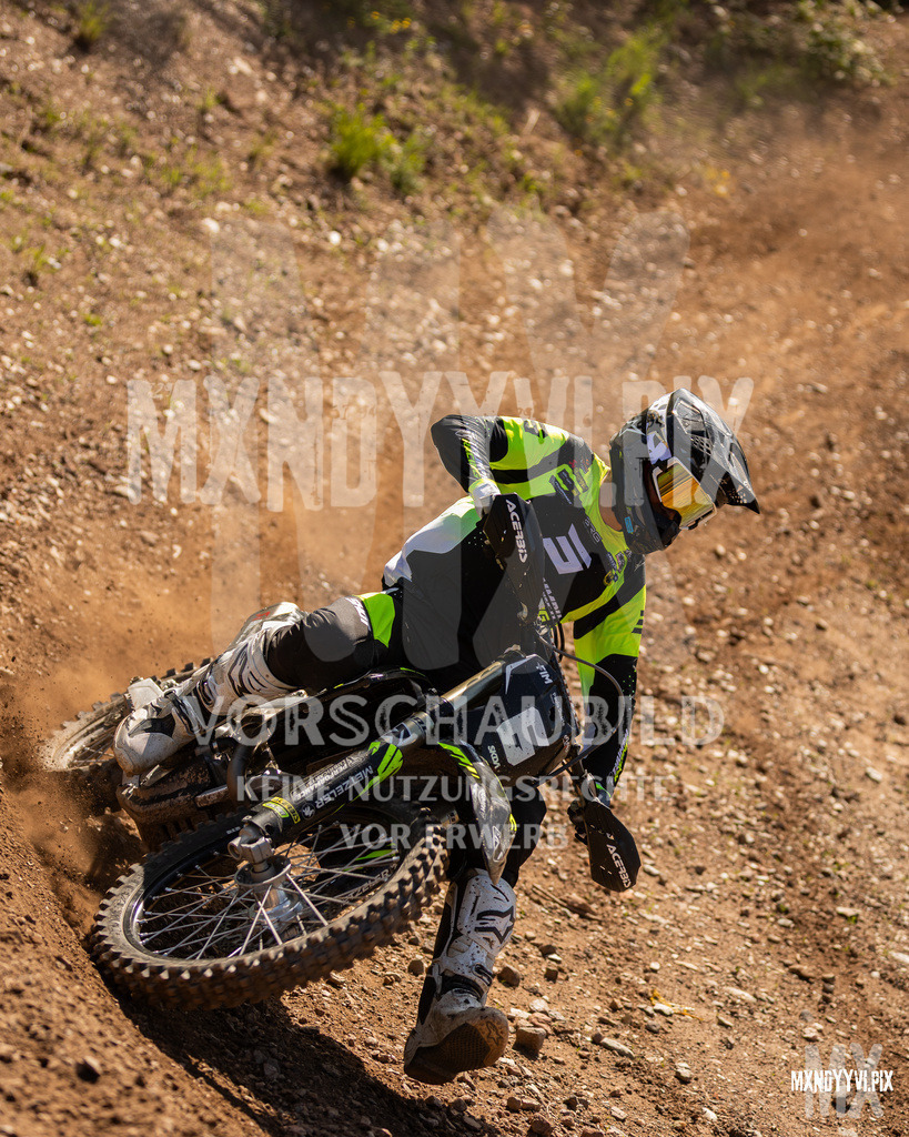 866A0924 | mxndyyvipix