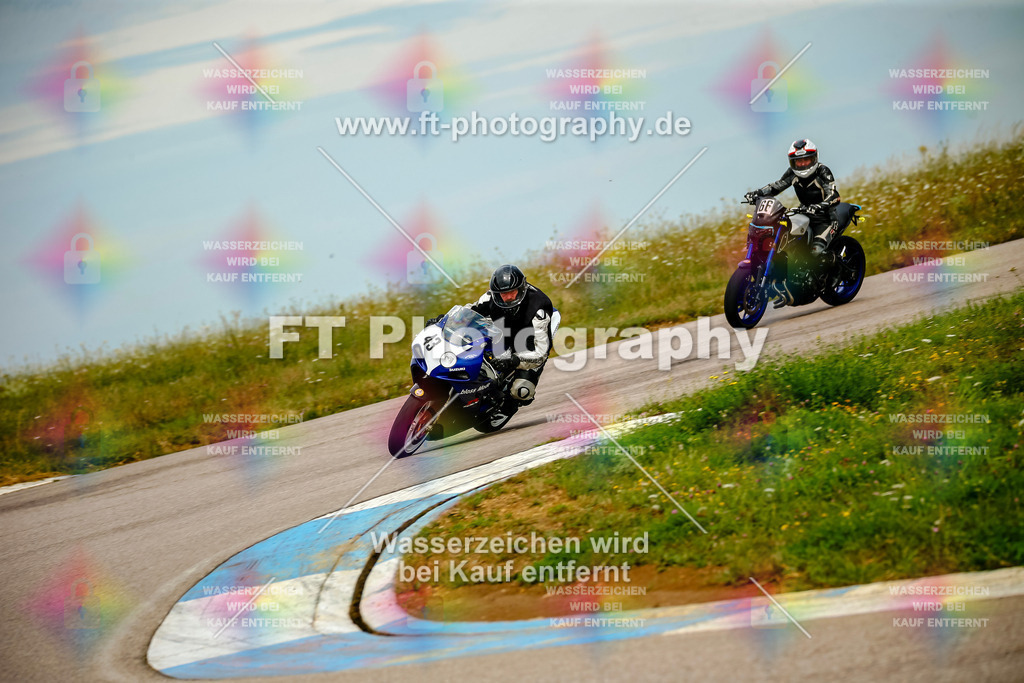 Chambley Juli-2703 | Hier findet Ihr Bilder von Touristenfahrten auf der Nürburgring Nordschleife oder von anderen Veranstaltungen die ich besucht habe. Viel Spass beim Durch Schauen 