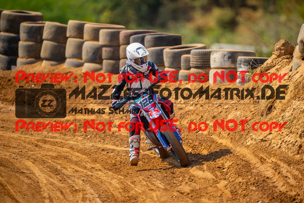 MaZZes-Fotomatrix-20260815-605178 | ROOKIES