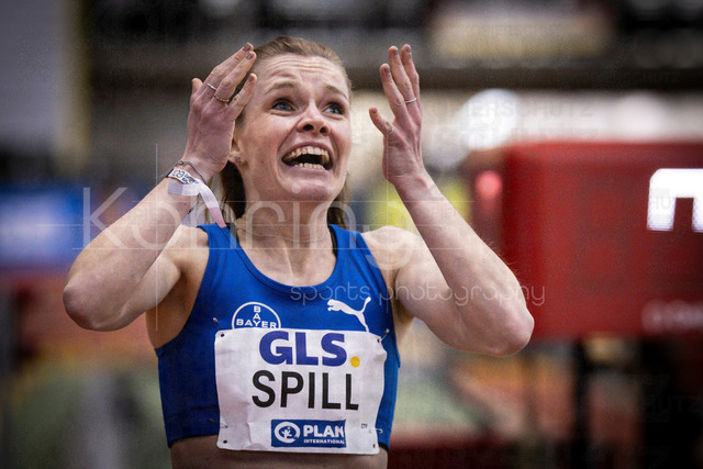 Deutsche Leichtathletik-Hallenmeisterschaften; Dortmund, 01.03.2026 | Tanja Spill (TSV Bayer Dormagen) läuft nach dem 7800m-Finale jubelnd durchs Ziel; Deutsche Leichtathletik-Hallenmeisterschaften am 01.03.2026 in der Helmut-Körnig-Halle in Dortmund. 