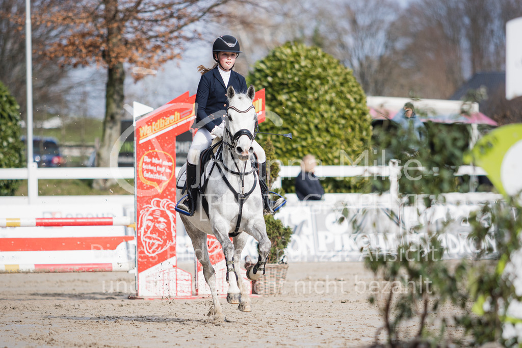 220402_HF-Laar_Stil-A-405 | SEASON OPENING 2022
Herford Laar
02.04.2022
10 Stilspringprüfung Kl.A*