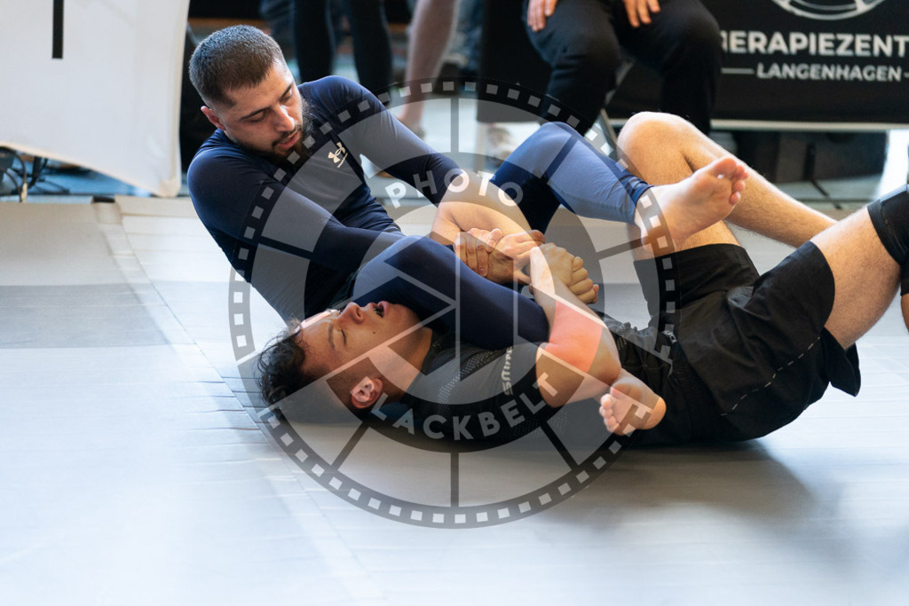 20250329PBB1984 | Fighters compete during the International Luta Livre (ILLCS) Germany IX Spring 2025 Competition spring on March 29, 2025 in Hannover, Germany.© Chiara Dazi