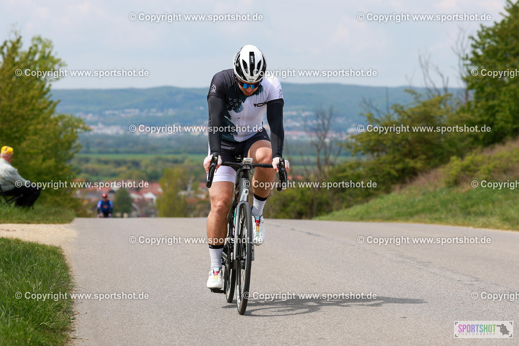 506_AR6_1449 | Neusiedlersee Radmarathon 2026@sportshot_your_pictrs #yourpictures#roadtowm2029 #nrm #neusiedlerseeradmarathon #neusiedlersee #neusiedlerseetourismus #burgenland #mörbisch #nrm26 #burgenlandtourismus #voglundco #poweredbyburgenlandtourismus #radsport #rad #marathon #ucigranfondo #visitburgenland #ucigranfondoworldseries