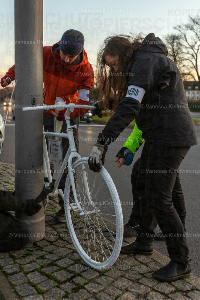230115_Geisterrad_Spandau-6 | Vanessa Kleinwächter - Realisiert mit Pictrs.com