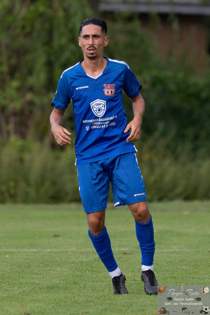 Hessenliga: Türk Gücü Friedberg - FC Eddersheim, 09.08.2024 | Kamil Yikilmaz (Türk Gücü Friedberg #7), Freisteller, Portrait / Porträt, Türk Gücü Friedberg - FC Eddersheim, Friedberg, Städtischer Sportplatz, 9.8.2024 - Realisiert mit Pictrs.com