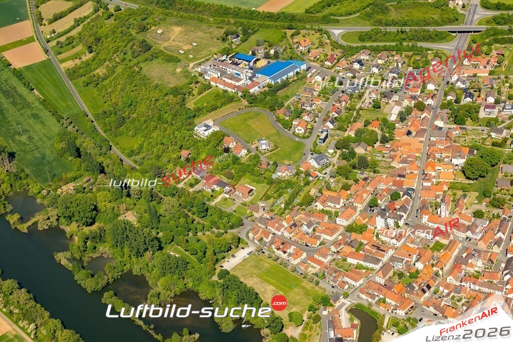 Luftaufnahme von  Marktsteft - Die Luftaufnahme wurde 2025 vom UL-Flugzeug heraus erstellt ( keine Drohne ) - Hochauflösende Luftaufnahme - für professionelle Ausdrucke geeignet. Die Geschenkidee !Mit Lizenz und Bildrechte bestellbar