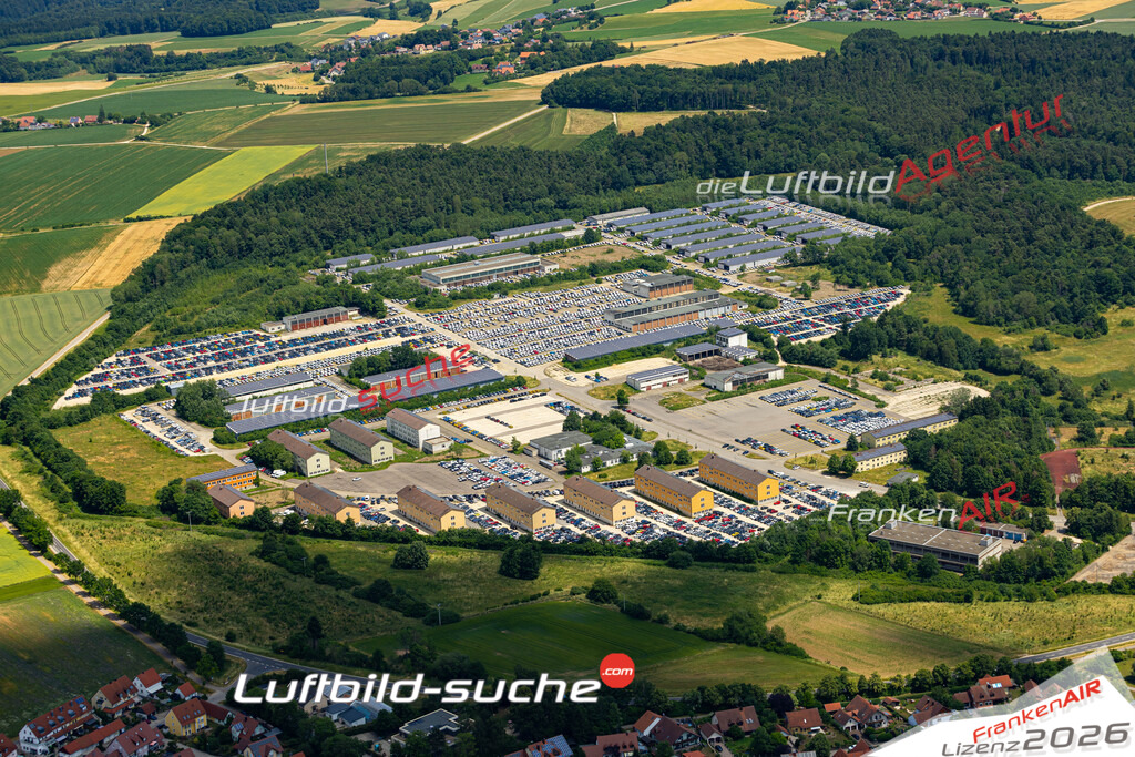 Das Luftbild zeigt : ehemalige Kaserne Hemau - Die Luftaufnahme wurde 2023 vom UL-Flugzeug aus erstellt ( keine Drohne ) - Hochauflösende Luftaufnahme - Für grossformatige Ausdrucke geeignet. Die Geschenkidee !Mit Lizenz und Bildrechte bestellbar