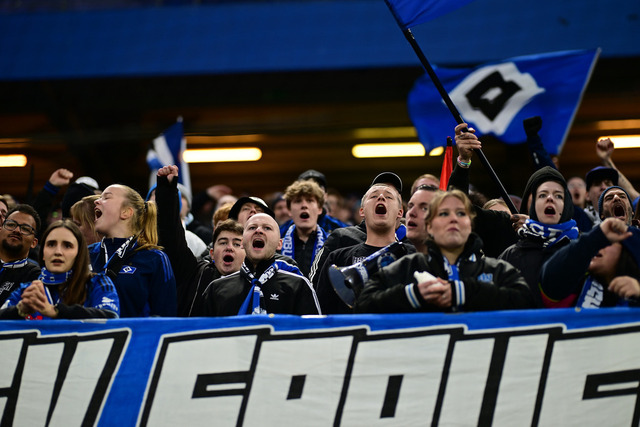 Fußball I Frauen I Saison 2025-2026 I DFB-Pokal I Achtelfinale I Hamburger SV - Bayer 04 Leverkusen I 16712 | Der Sportfotograf. - Realisiert mit Pictrs.com