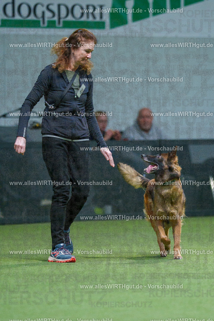 7R500928 | Professionelle Tierfotografie in Mönchengladbach von Daniel Wirth (allesWIRTHgut). Liebevolle & natürliche Bilder von Hunden & Katzen für unvergessliche Erinnerungen.