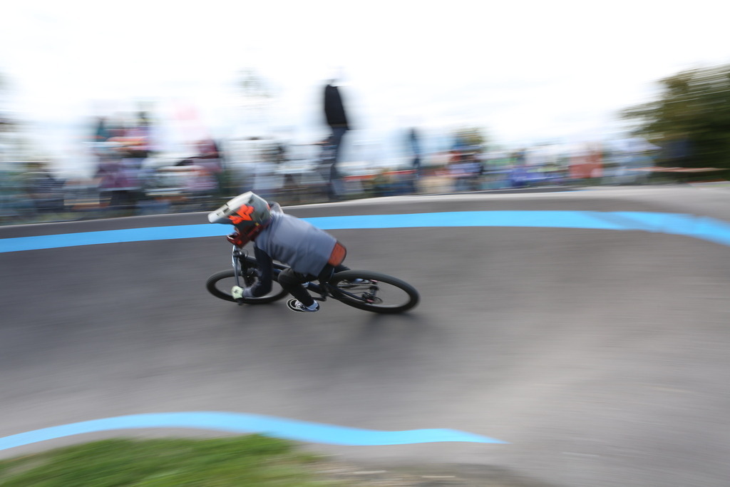 M87C0989 | German Pumptrack Series - Realisiert mit Pictrs.com