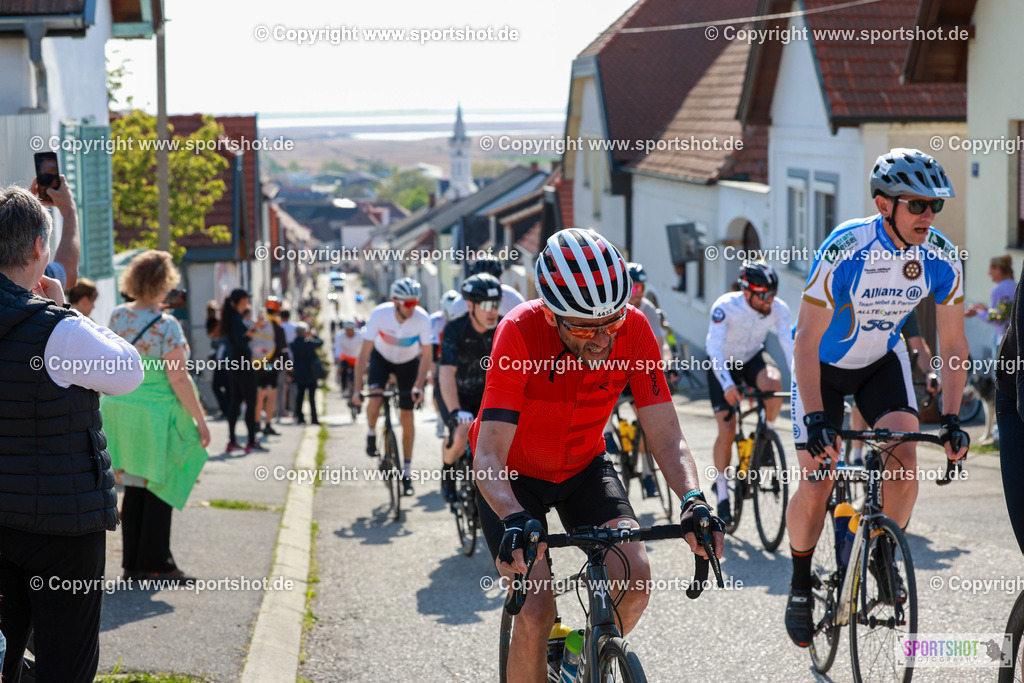 583_AR6_9027 | Neusiedlersee Radmarathon 2026@sportshot_your_pictrs #yourpictures#roadtowm2029 #nrm #neusiedlerseeradmarathon #neusiedlersee #neusiedlerseetourismus #burgenland #mörbisch #nrm26 #burgenlandtourismus #voglundco #poweredbyburgenlandtourismus #radsport #rad #marathon #ucigranfondo #visitburgenland #ucigranfondoworldseries