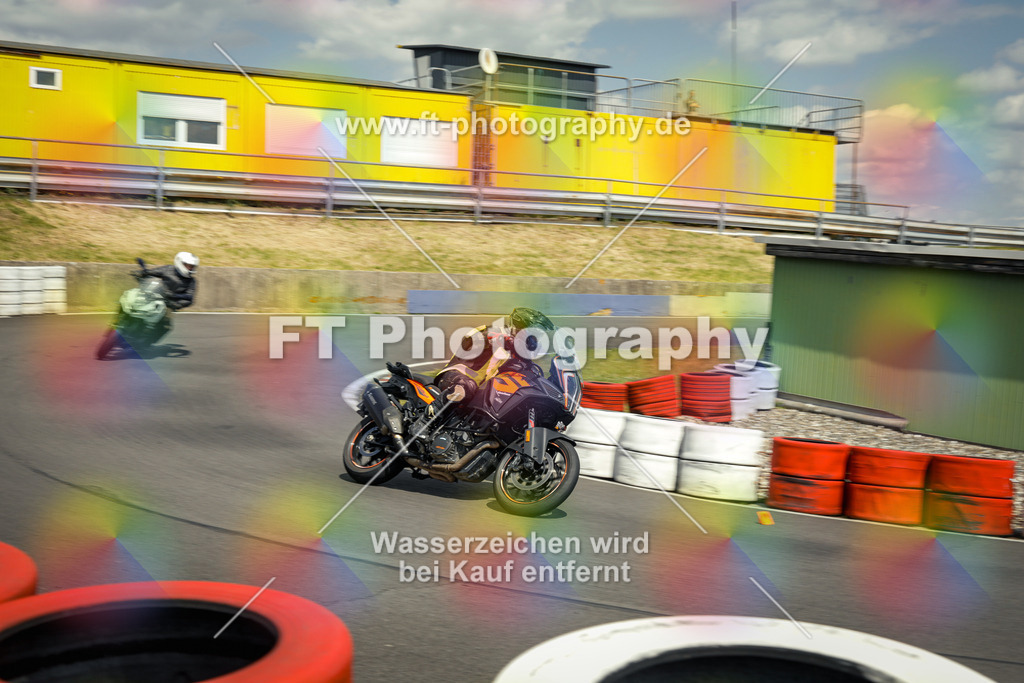 OBK_Mai_Volker_Adam-10881 | Hier findet Ihr Bilder von Touristenfahrten auf der Nürburgring Nordschleife oder von anderen Veranstaltungen die ich besucht habe. Viel Spass beim Durch Schauen 