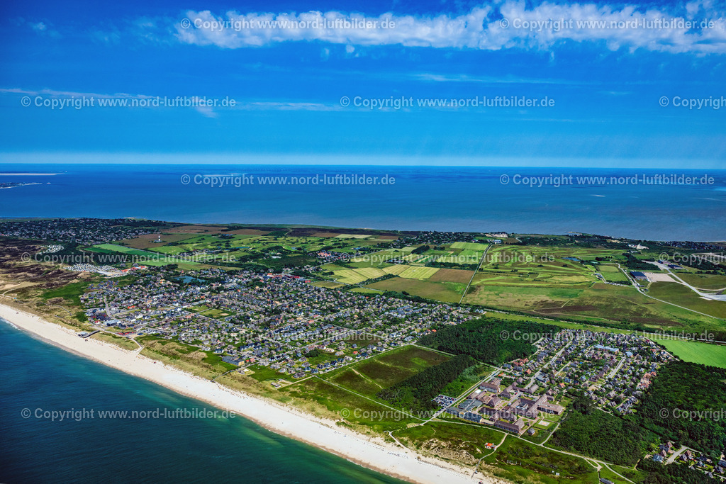Sylt_Wenningstedt_ELS_6964130625 | WENNINGSTEDT-BRADERUP (SYLT) 13.06.2025 Quell- Wolken- Schicht über dem Küstenbereich der Nordsee - Insel in Wenningstedt (Sylt) im Bundesland Schleswig-Holstein. // Coastal area of the North Sea - Island in Wenningstedt (Sylt) in the state Schleswig-Holstein. Foto: Martin Elsen