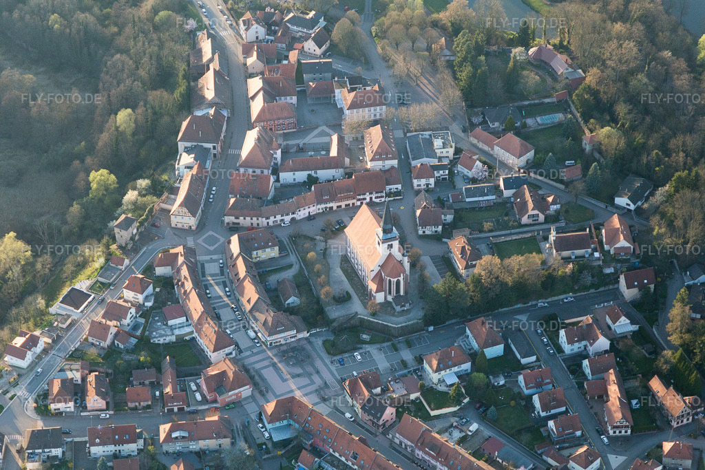 Luftbild: Ortsansicht in Lauterbourg im Bundesland Bas-Rhin in Frankreich. Foto: IMG_097880.jpg vom 27.03.2017 durch Werner Riehm/FLY-FOTO.de