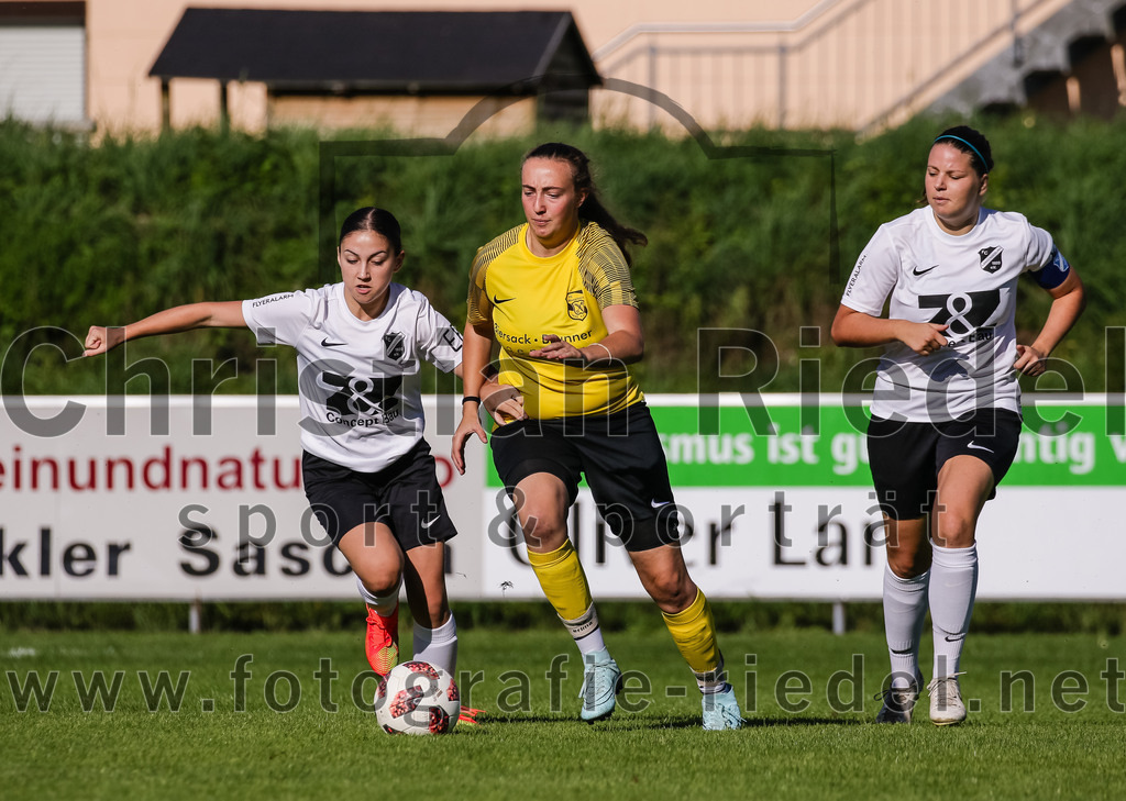 2023-09-02_022_FC_Moosinning_gegen_FC_Langengeisling | Moosinning, Deutschland, 02.09.2023:
Fußball, Hiscox Kreispokal 2023 / 2024, 1. Spieltag, FC Moosinning gegen FC Langengeisling, Endergebnis: 2:5

Foto: Christian Riedel / fotografie-riedel.net