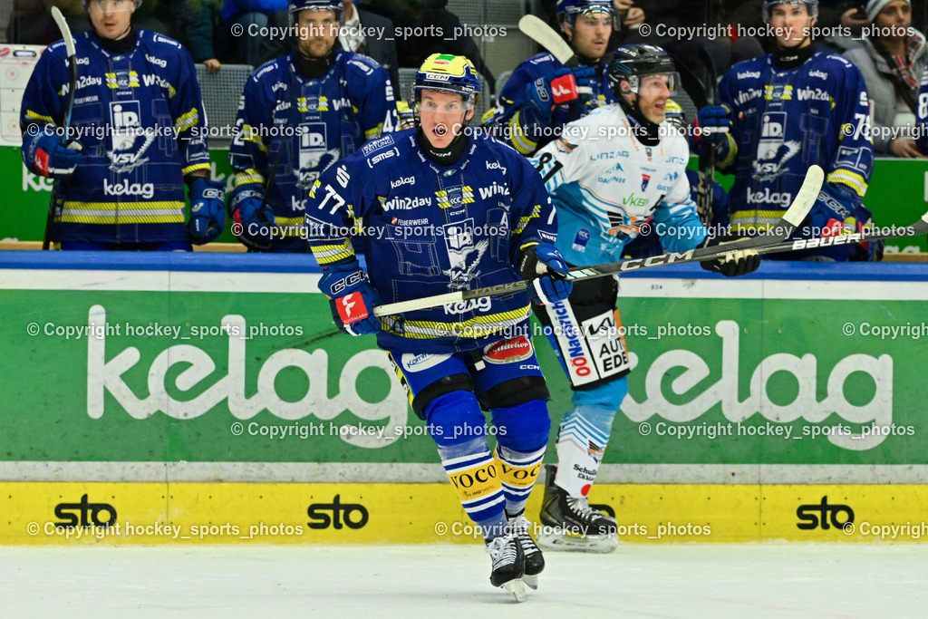 EC IDM WÄRMEPUMPEN VSV vs. Steinbach Black Wings Linz | #77 Philipp Lindner EC VSV, #81 Sean Brendan Collins Black Wings Linz, EC IDM WÄRMEPUMPEN VSV vs. Steinbach Black Wings Linz, EC IDM WÄRMEPUMPEN VSV vs. Steinbach Black Wings Linz am 28.11.2025 in Villach (Stadthalle Villach), Austria, (Photo by Bernd Stefan)