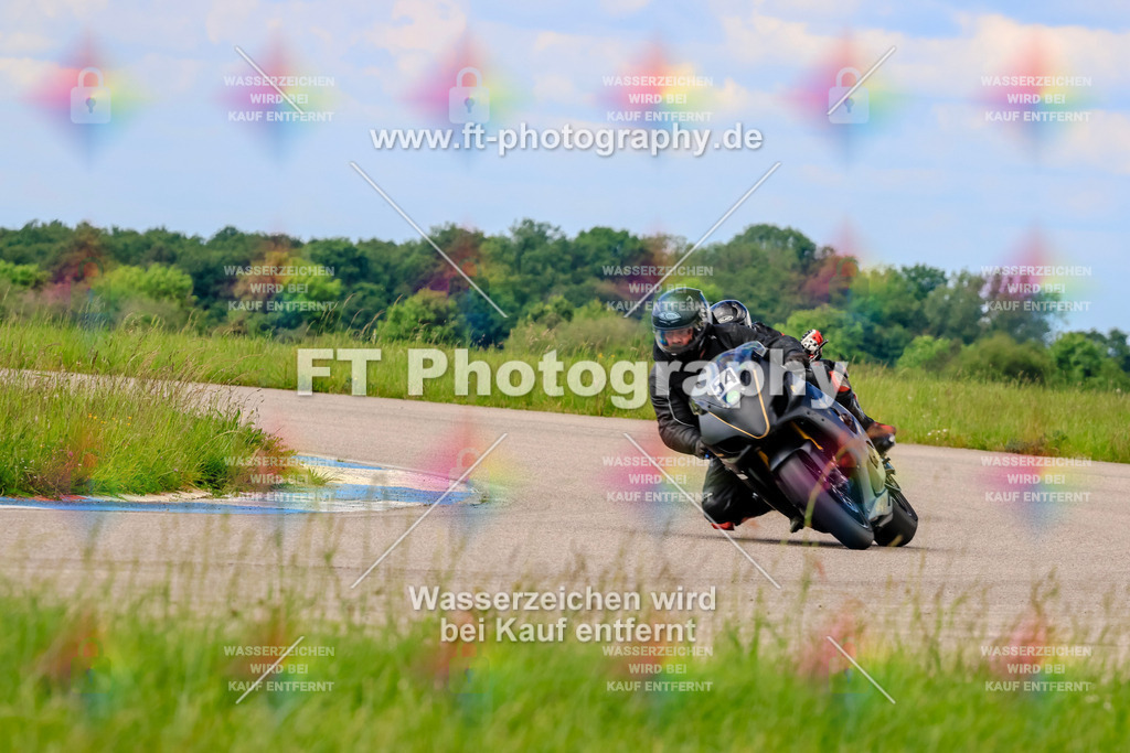 MotoTeam-1219 | Hier findet Ihr Bilder von Touristenfahrten auf der Nürburgring Nordschleife oder von anderen Veranstaltungen die ich besucht habe. Viel Spass beim Durch Schauen 