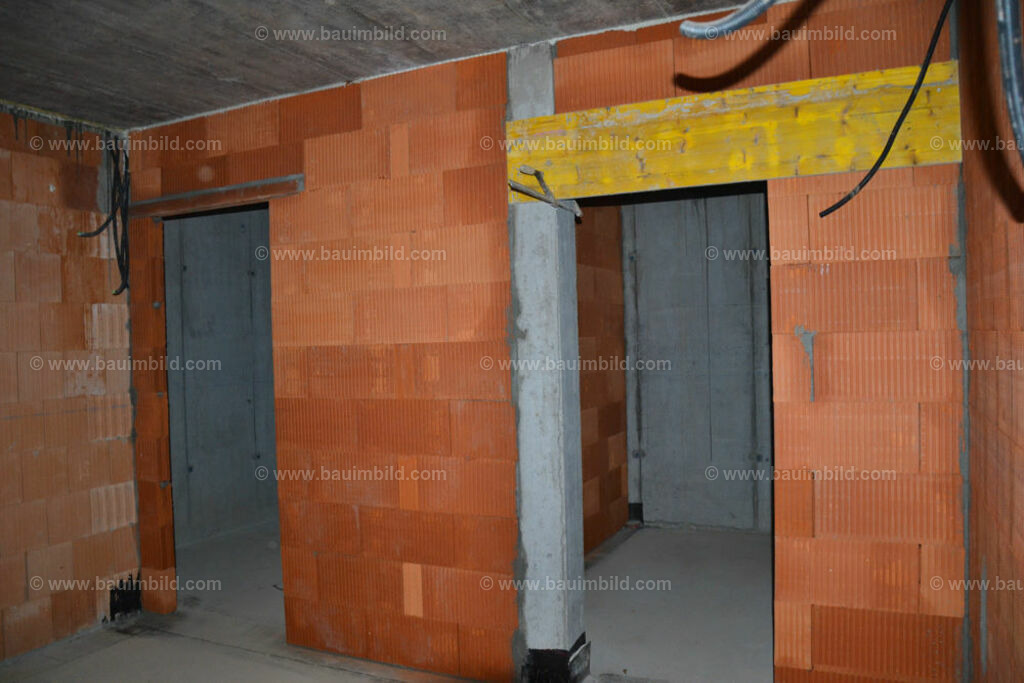 bib-lg07-mauerarbeiten-0237 | Nach LV-Leistungsgruppen sortierte Detailfotos über den Bau eines Hauses. Alle Hausbau-Bilder direkt vom Urheber und Autor der Website Haus-Selber-Bauen.com