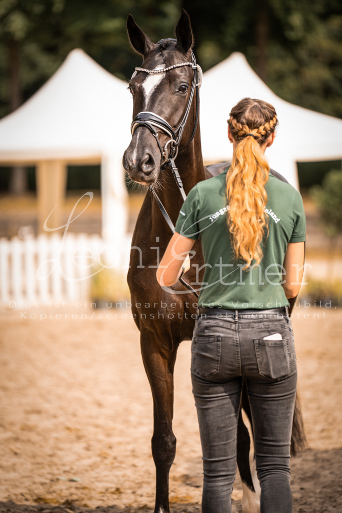 7.Fr00120 | Leoni Ertmer Photography - Realisiert mit Pictrs.com