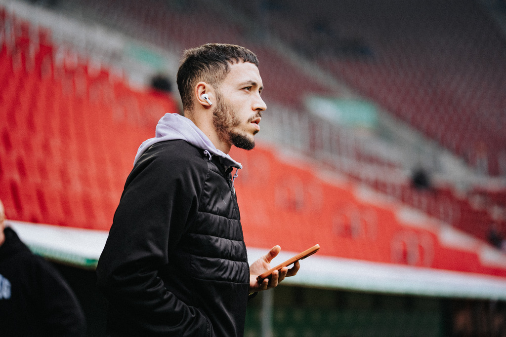FCS01307 | Der offizielle Shop für FC St. Pauli Fotos. Wähle aus Spielszenen & Fanmomenten dein FCSP Wunschformat. Wir liefern Millerntor-Atmosphäre.