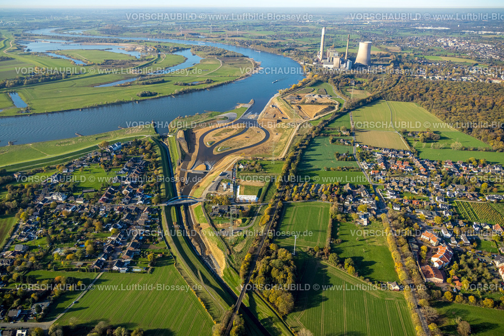 Dinslaken221102380Emschermuendung | Luftbild der alten und der neuen Emschermündung auf der Stadtgrenze zwischen Dinslaken und Voerde, Mündung in den Fluß Rhein, Emscherumbau, EGLV, Emschergenossenschaft, neue Emschermündung, Fischtreppe, Ruhrgebiet, Nordrhein-Westfalen, Deutschland