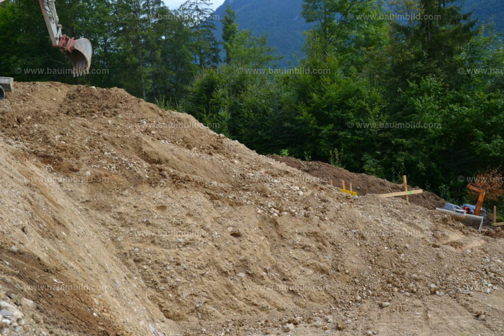 bib-lg02-erdarbeiten-0091 | Nach LV-Leistungsgruppen sortierte Detailfotos über den Bau eines Hauses. Alle Hausbau-Bilder direkt vom Urheber und Autor der Website Haus-Selber-Bauen.com