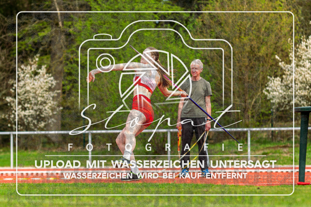 KMHK-1067 | Kreismeisterschaften Leichtathletik-Wurf Heidekreis 2026 im Boehmewaldstadion, Soltau (Simon Paul Stopat) - Realisiert mit Pictrs.com