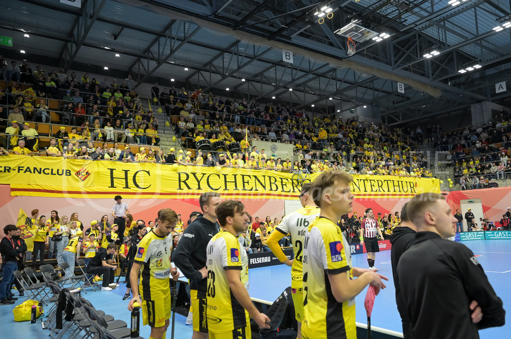 Zug United vs HC Rychenberg - 22. February 2025 | Zug United vs HC RychenbergSporthalle Wankdorf, BernDie HCR-Fankurve.Bild: Sportfotografie Markus Aeschimann | www.markus-aeschimann.ch - Realisiert mit Pictrs.com