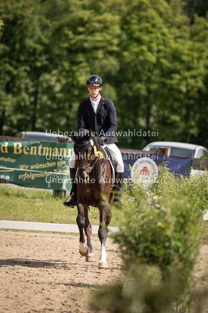 Bad_Meinberg_08717 | saradresslerfotografie - Realisiert mit Pictrs.com
