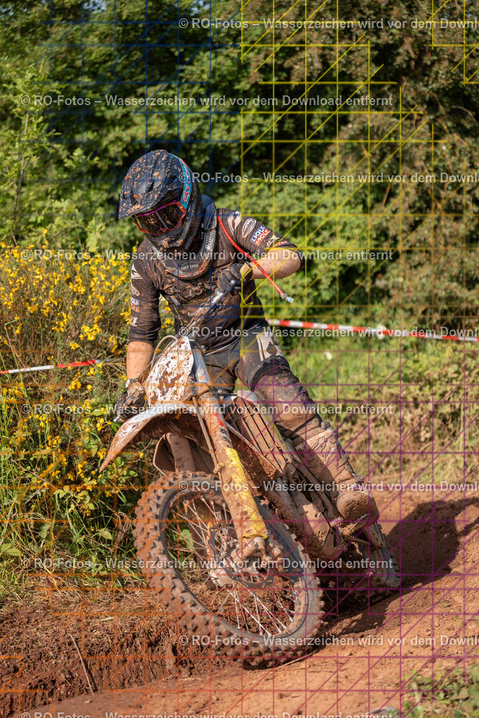 Wolfshausen 4 Lauf -811 | Sportfotografie von RO-Fotos: Motorsport, Motocross, Enduro, Laufveranstaltungen und Triathlon. Professionelle Fotos von Sportlern und Events. - Realisiert mit Pictrs.com