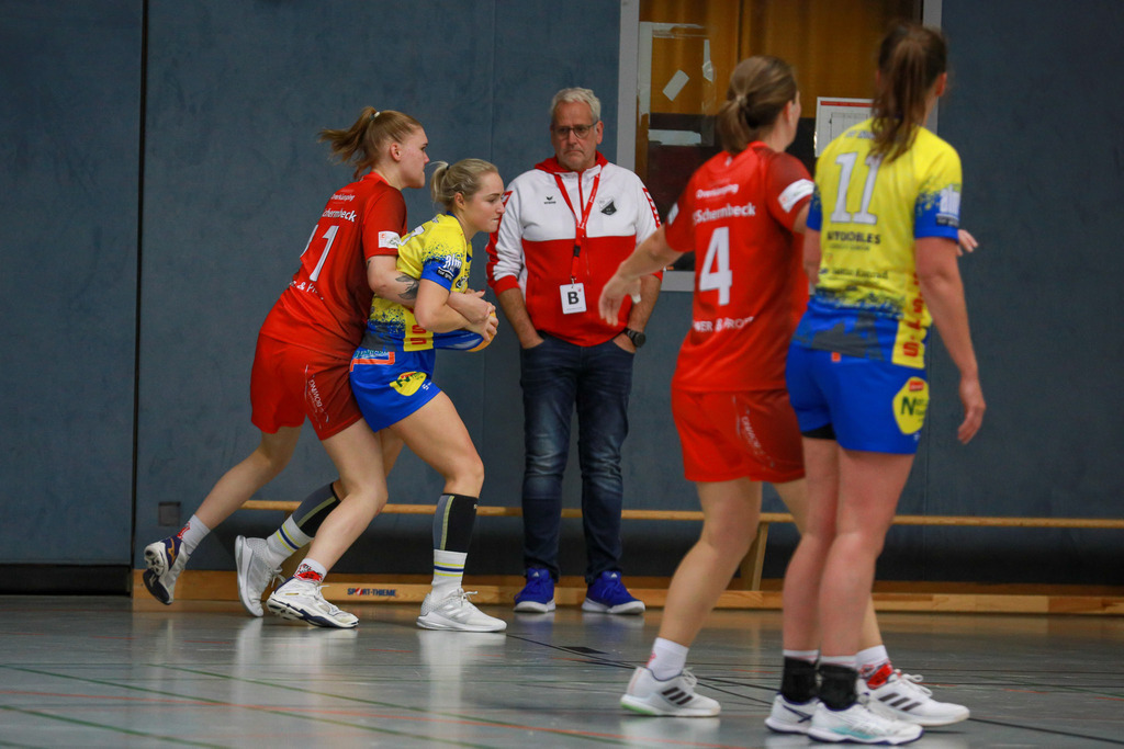 SVN_SvSchermbeck_051024_164 | Bildergalerie von Sport-Ereignissen aber auch von weiteren spannenden Dingen - nicht nur vom Niederrhein. In Anlehnung an den bekannten Spruch von Hanns Dieter Hüsch heißt das Motto: "Niederrhein ist überall".  - Realisiert mit Pictrs.com