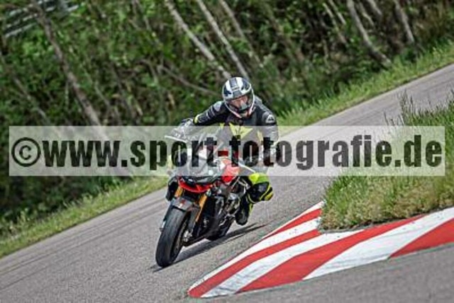 pube3592 | Professionelle Fotos von Sportveranstaltungen, aber auch Hochzeiten und anderen Events. - Realisiert mit Pictrs.com