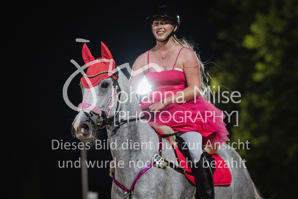 230827_Delbrueck_Kostuem-847 | Deine schönsten Turniermomente als professionelle Fotos! Entdecke hochwertige Pferdesport-Fotografie im Online-Shop. Jetzt Fotos finden & bestellen!