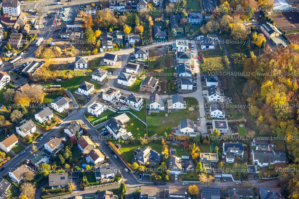 Hagen251103543 | Luftbild, Wohnsiedlung mit Baustelle und Neubau Auf der Gehre, herbstliche Bäume,  Emst, Hagen, Ruhrgebiet, Nordrhein-Westfalen, Deutschland