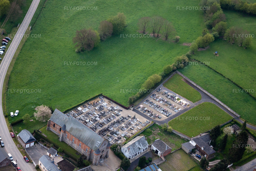 Aerial view: View of the town in Marly-Gomont in the state Aisne, France.Photo: IMG_39965.jpg taken on 04/17/2011 by Werner Riehm/FLY-FOTO.comResolution of the original: 4752 x 3168 px