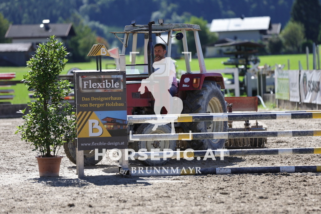 0P6A5466 | Willkommen bei Brunnmayr - Design & Fotografie – Ihrem Spezialisten für Reitturniere und Pferdeveranstaltungen in Oberösterreich, Salzburg und Bayern! Seit über 17 Jahren sind wir leidenschaftlich dabei.
