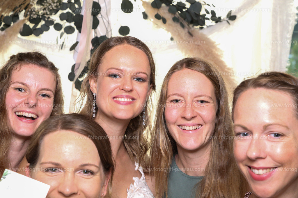 IMG_0031 | Hier finden Sie die Online Foto-Galerie von fotograf-passau.com und marius-handrugan.de. Suchen Sie sich direkt Ihre Lieblingsbilder aus, ob als Ausdruck oder Download. - Realisiert mit Pictrs.com