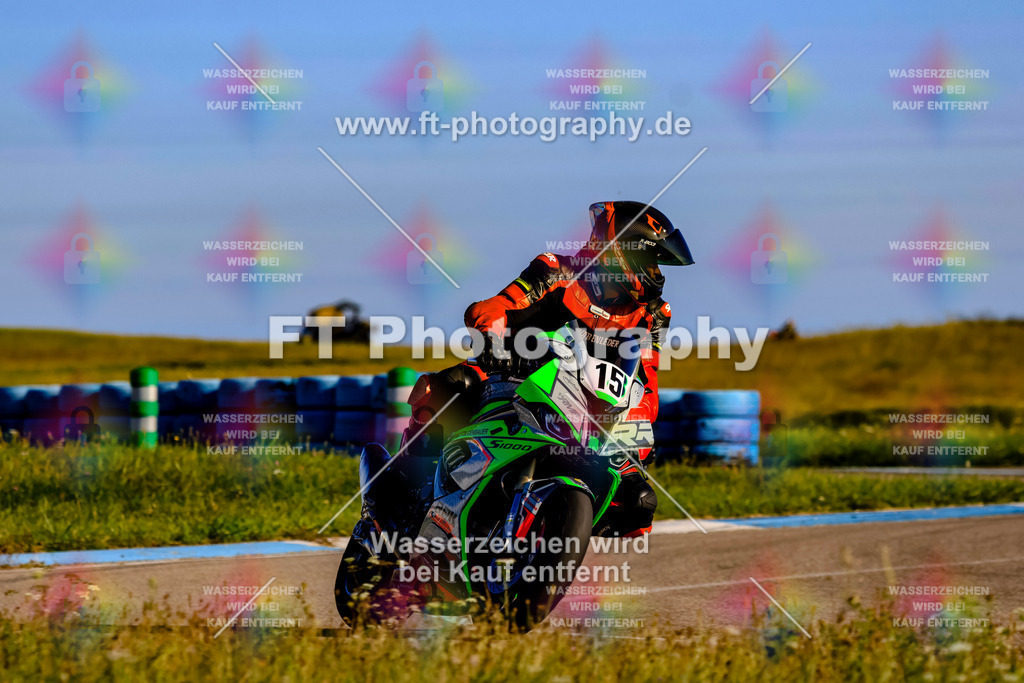 015-1225 | Hier findet Ihr Bilder von Touristenfahrten auf der Nürburgring Nordschleife oder von anderen Veranstaltungen die ich besucht habe. Viel Spass beim Durch Schauen 