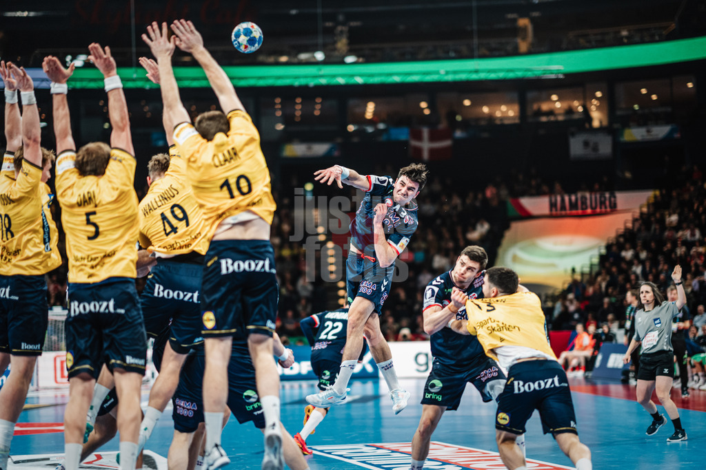 Handball | Herren | EHF EURO 2024 | European Championshop Men 2024 Final Tournament | Norwegen vs. Schweden | 23.01.2024 | Simen Ulstad Lyse (#43, Norwegen, NOR) beim Wurf