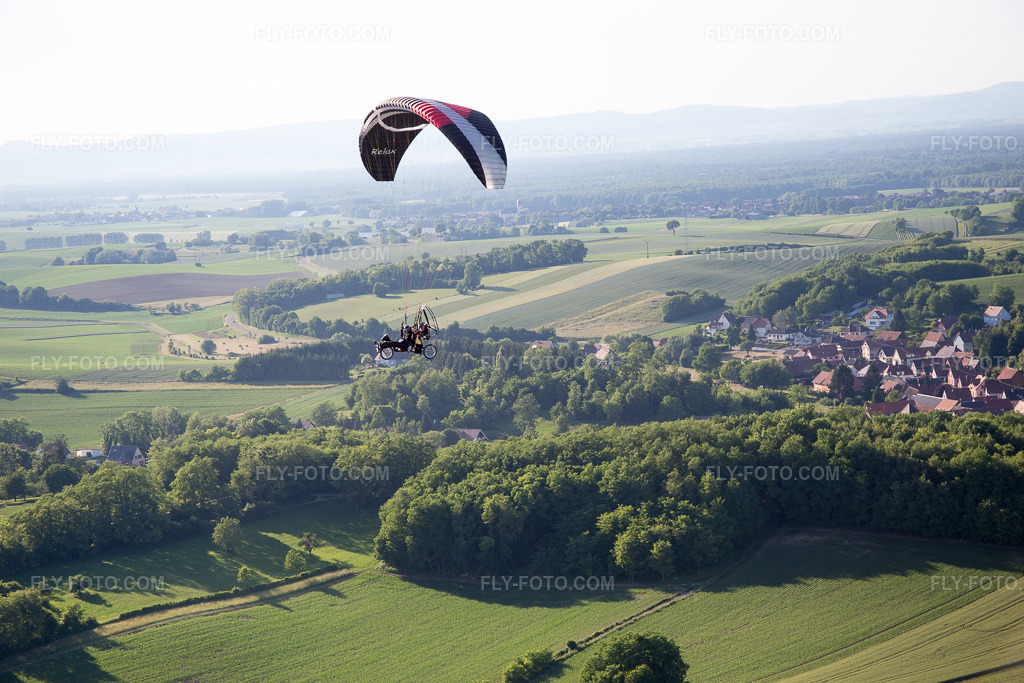 Aerial view: View of the town in Neewiller-près-Lauterbourg in the state Bas-Rhin, France.Photo: IMG_080169.jpg taken on 06/05/2015 by Werner Riehm/FLY-FOTO.comResolution of the original: 5472 x 3648 px