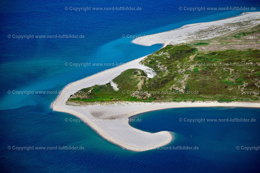 Sylt_Hörnum_Hörnumer_Odde_Strand_ELS_8939210625 | HöRNUM (SYLT) 21.06.2025 Küstenbereich der " Hörnumer Odde " in Hörnum auf der Nordseeinsel Sylt im Bundesland Schleswig-Holstein. Weiterführende Informationen bei: Sylt Marketing GmbH. // Coastal area of the " Hoernumer Odde " in Hoernum on the North Sea island of Sylt in the federal state of Schleswig-Holstein. Further information at: Sylt Marketing GmbH. Foto: Martin Elsen