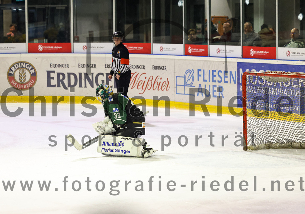 2023-02-10_066_TSV_Erding_gegen_ERSC_Amberg | Erding, Deutschland, 10.02.2023:
Eishockey, Bayernliga Meisterrunde Gruppe B 2022 / 2023, 3. Spieltag, TSV Erding gegen ERSC Amberg, Endergebnis: 6:3

Torwart Thomas Hingel (Erding Gladiators, #33)

Foto: Christian Riedel / fotografie-riedel.net