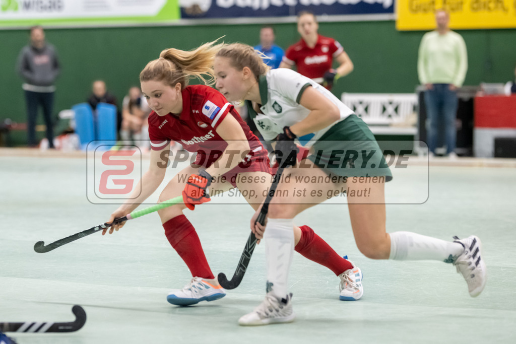 SFE_20230114_0127 | 1. Bundesliga Hockey Damen Rot-Weiss Köln - Uhlenhorst Mülheim am 14.01.2023 in Köln (KTHC Stadion Rot-Weiss Köln Tennis and Hockey Club), Photo: Stephan Fehrmann 2022 (Sports-Gallery),Camille Nobis ( Rot-Weiss Köln #17 )