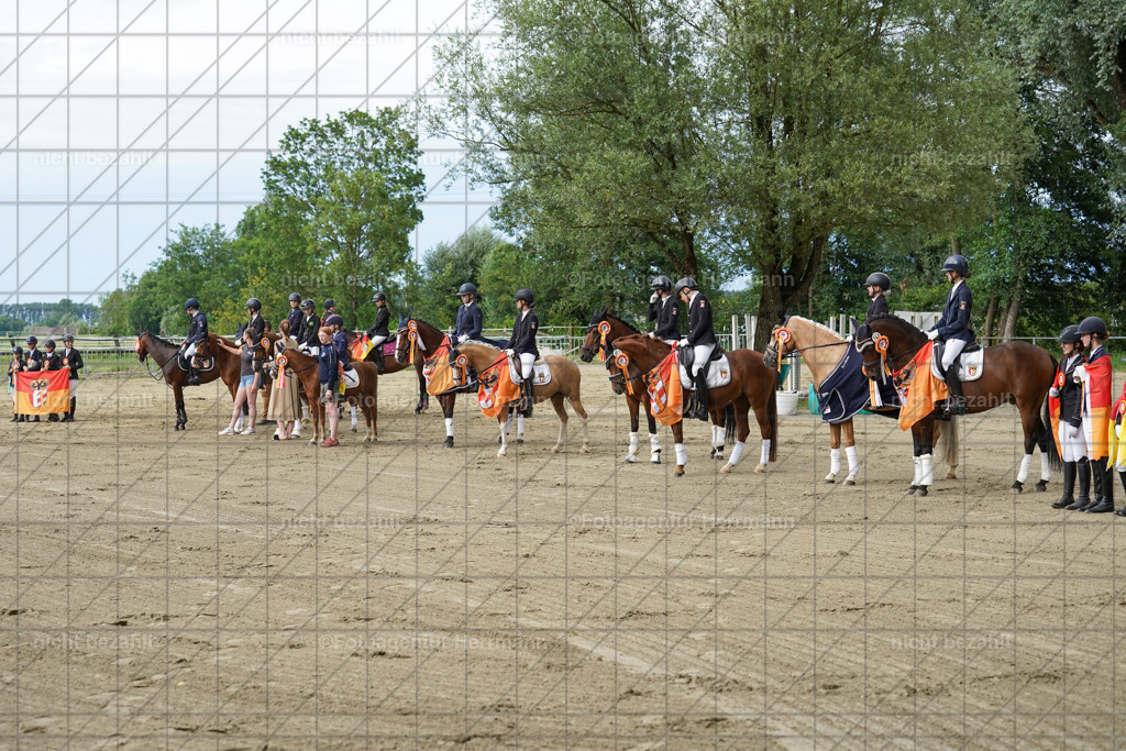 20240630-FAH02499 | Turnierbilder Schwabmünchen, Dressurbilder, Springreitturnier, Reitsportbilder, Turnierfotografen Bayern, Turnierfotograf
