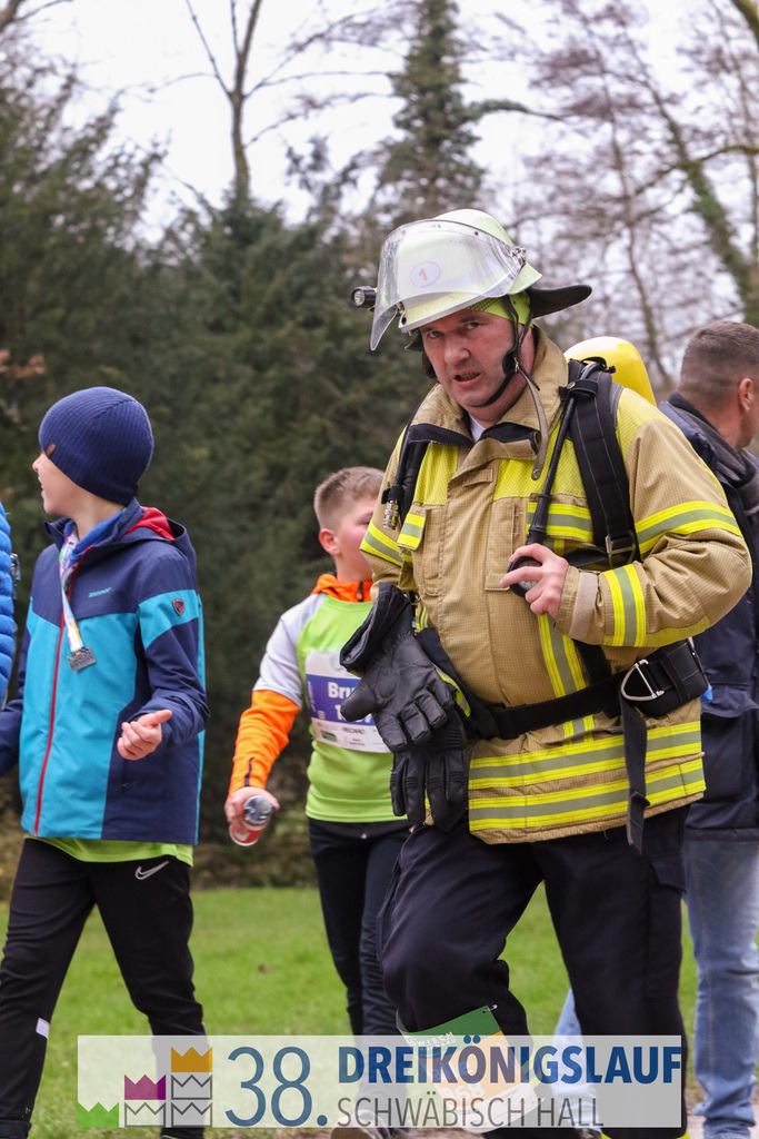 5km Roewisch Wohnbau Cup | 3 Koenigslauf 2024 5km Roewisch Wohnbau Cup - Realisiert mit Pictrs.com