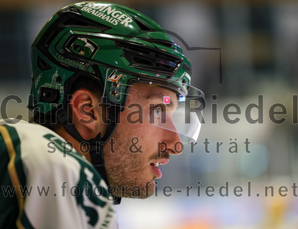 2025-11-02_052_TSV_Erding_gegen_EV_Fuessen | Erding, Deutschland, 02.11.2025:Eishockey, Oberliga Süd 2025 / 2026, 15. Spieltag, TSV Erding gegen EV Füssen, Endergebnis: 2:6Bastian Cramer (Erding Gladiators, #34)Foto: Christian Riedel / fotografie-riedel.net