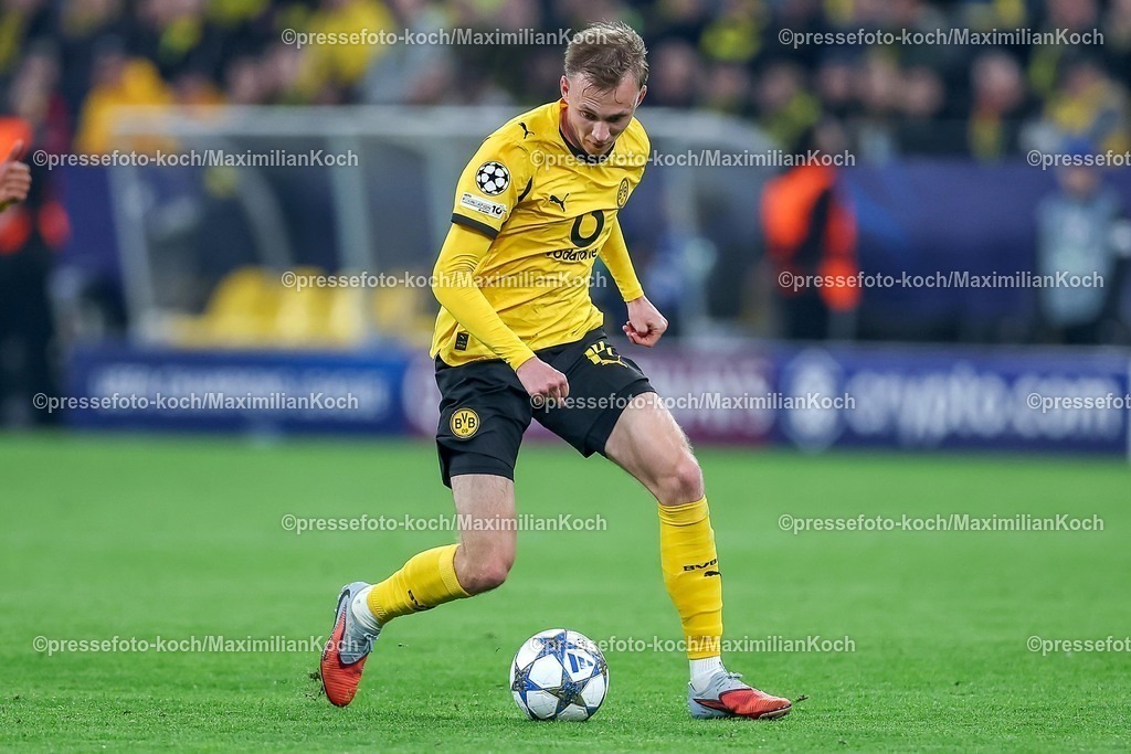 UCL01102501254 | 01.10.2025, Fußball, UEFA Champions League, Borussia Dortmund - Athletic Club Bilbao, BVB Stadion, 2. Spieltag, Saison 2025 2026: Maximilian Beier (BVB #14)  Regulations prohibit any use of photographs as image sequences and or quasi-video.
