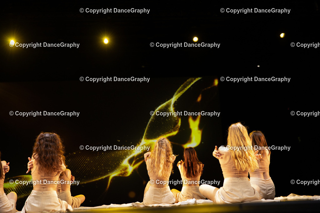 GPHY4157 | DanceGraphy - Realisiert mit Pictrs.com